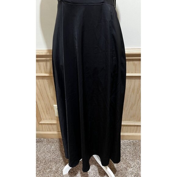 NWT ~ Spaghetti Strap Long Black Dress ~ Size Med - Picture 4 of 8